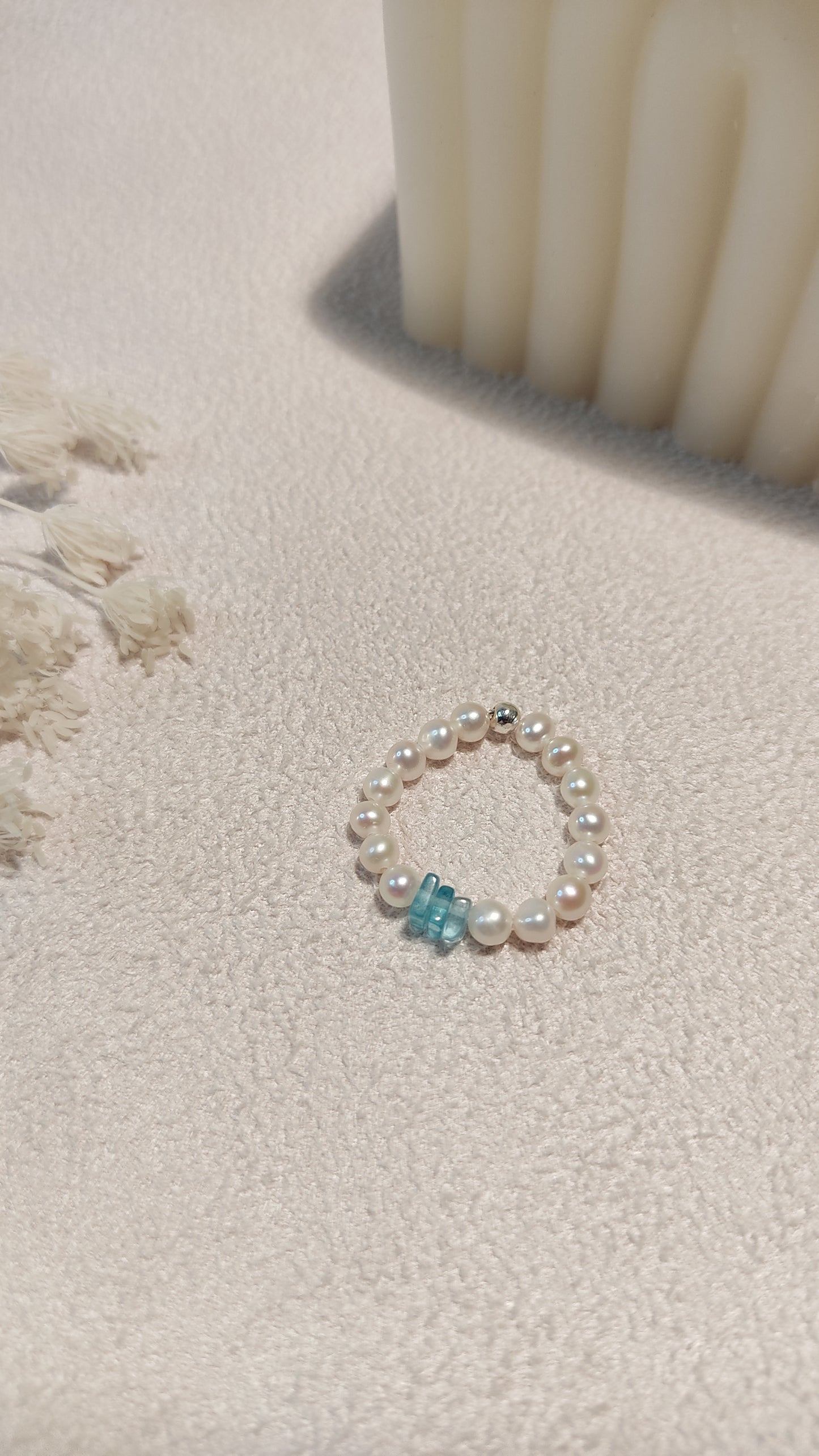 Bague "something blue" apatite carrée