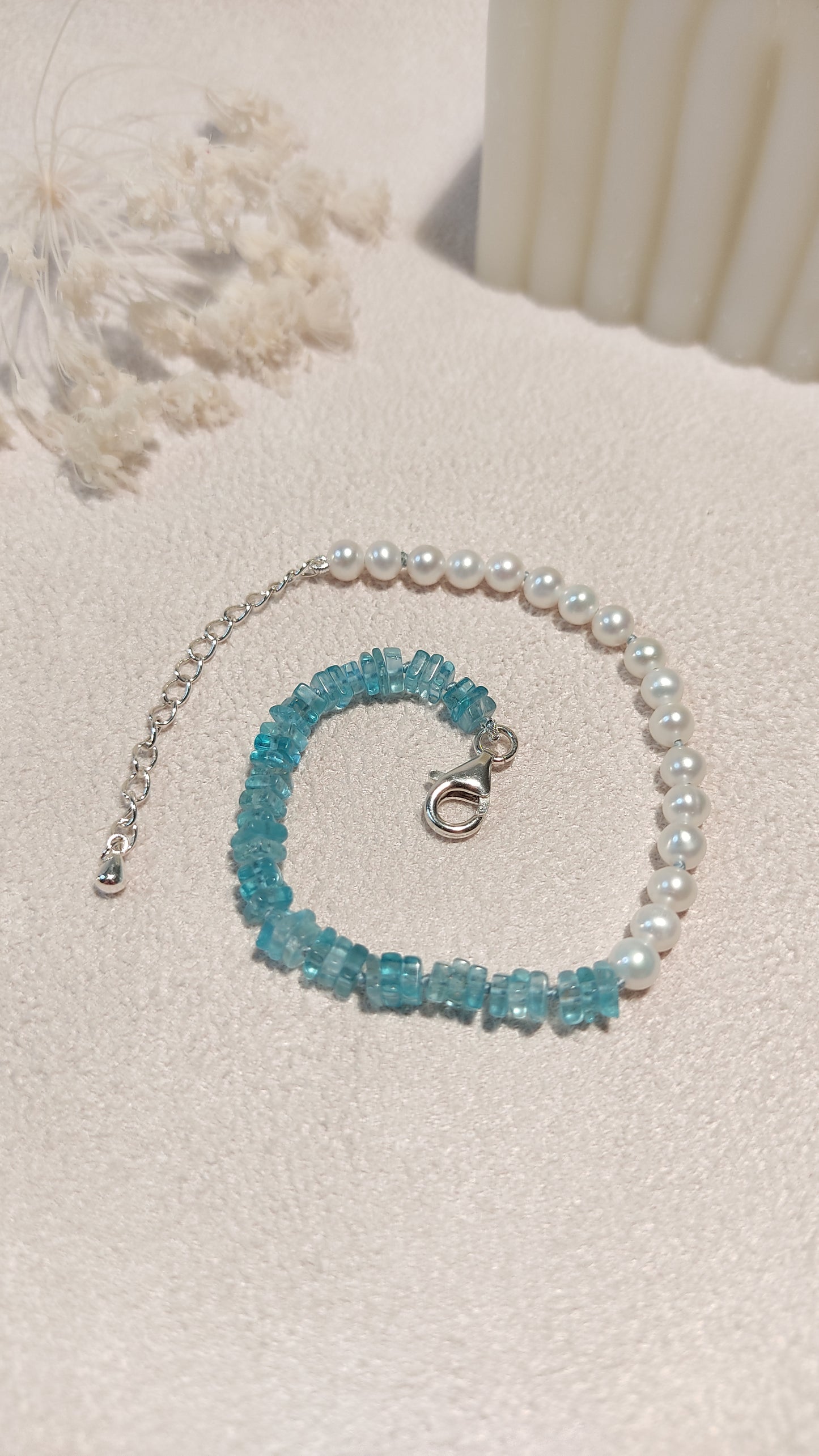 Bracelet "something blue" apatite carrée